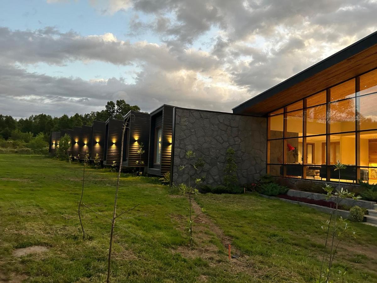 Mawuen Lodge Пукон Экстерьер фото